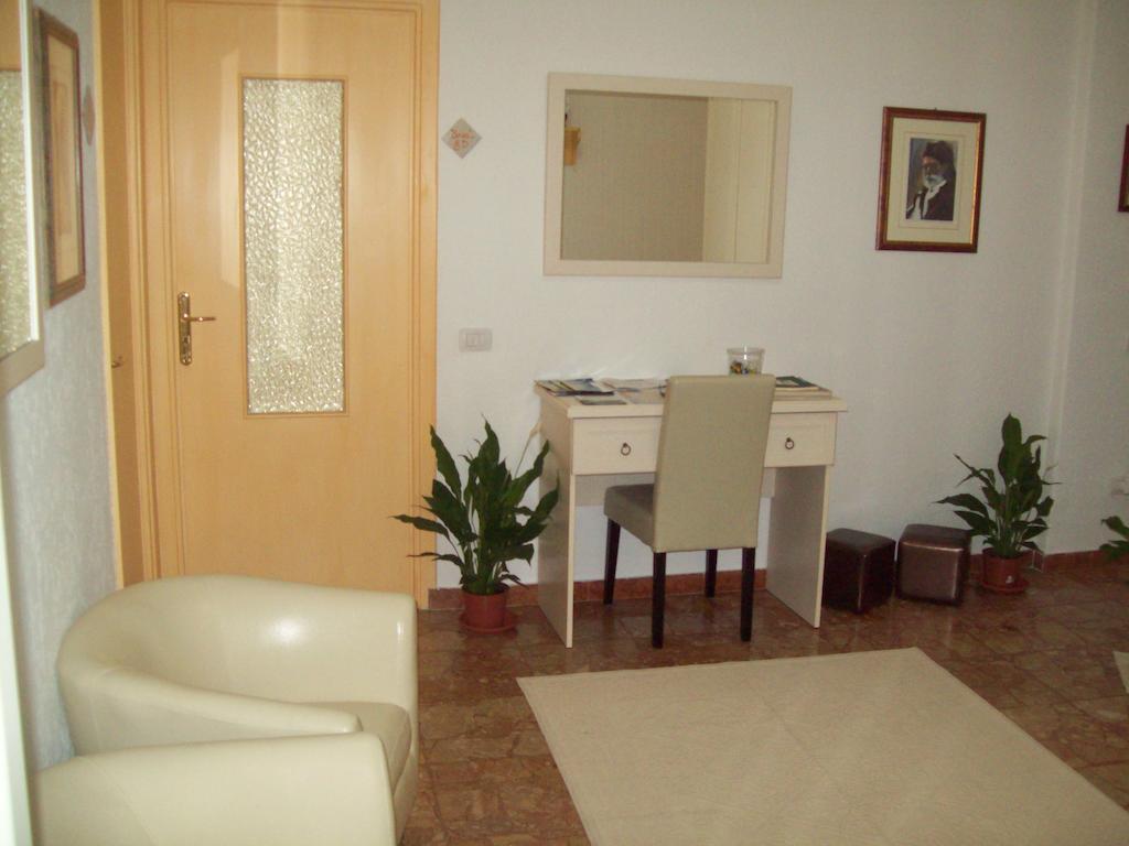 B&B Roge Olbia Exteriör bild