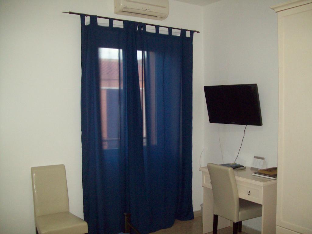 B&B Roge Olbia Exteriör bild
