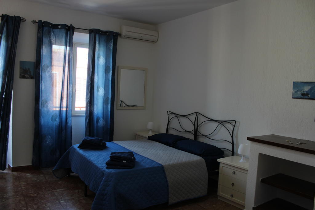 B&B Roge Olbia Exteriör bild