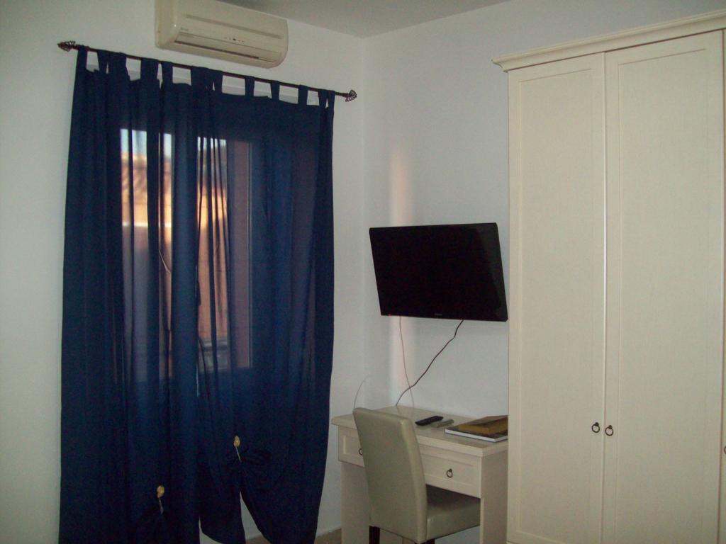 B&B Roge Olbia Exteriör bild