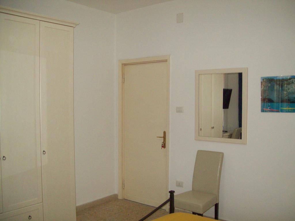 B&B Roge Olbia Exteriör bild